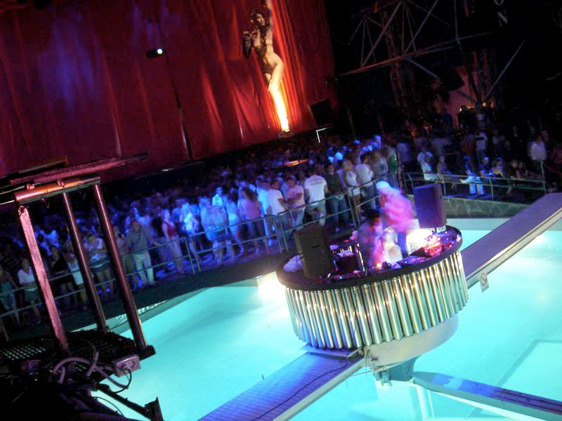 The White Isle Awake: How Ibiza’s Clubs Forged the Global Dance Music Empire
